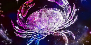 سرکتاب متولدین تیر | رمزیابی سرنوشت از دل ماه تابستان