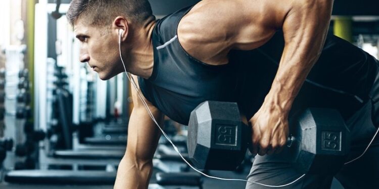 چطور بدنساز حرفهای شویم؟ تمرینات بدنسازی برای بادی بیلدینگ یا پاورلیفتینگ